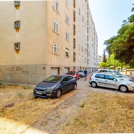 Boki 4 Daire Zadar